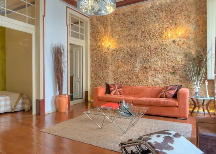 Brand New In Heart Of شقة *