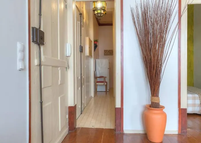 شقة Brand New In Heart Of