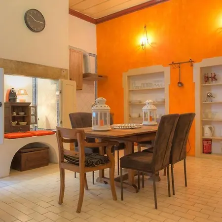 Brand New In Heart Of Appartement